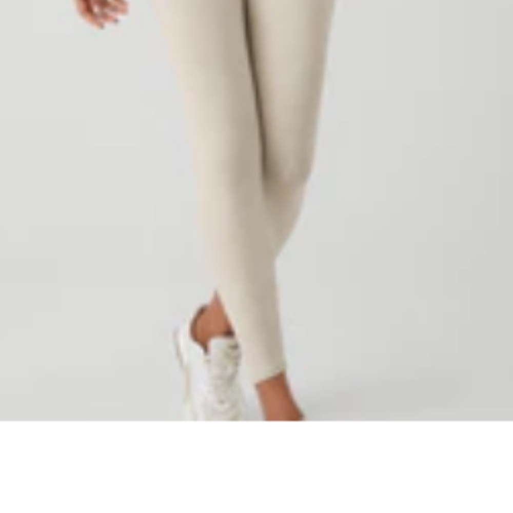 Alo Yoga light heather gray 7/8 High Waist Airbrush legging